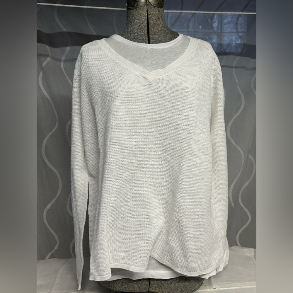 Organic Linen / Cotton White Knit V-Neck Sweater